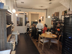 ATÍPICO RESTAURANTE