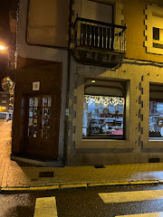La JAMONERIA de MARTÍNEZ