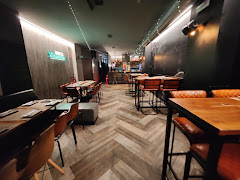 Pub restaurante Ginlab