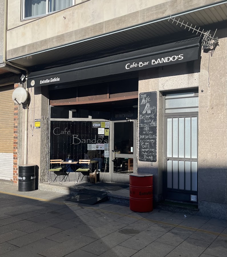 Bando's cafe bar