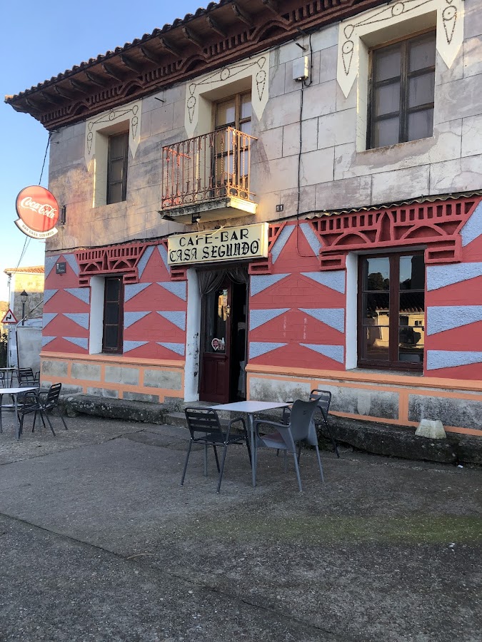 CAFÉ-BAR “CASA SEGUNDO”.