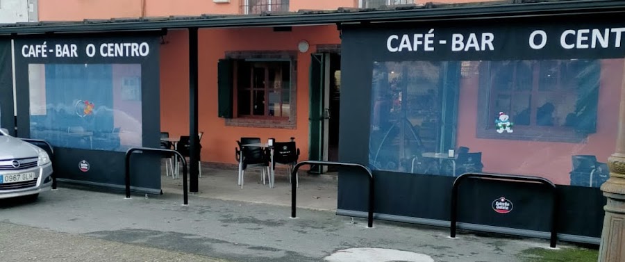 Cafe Bar O Centro. Visantoña.