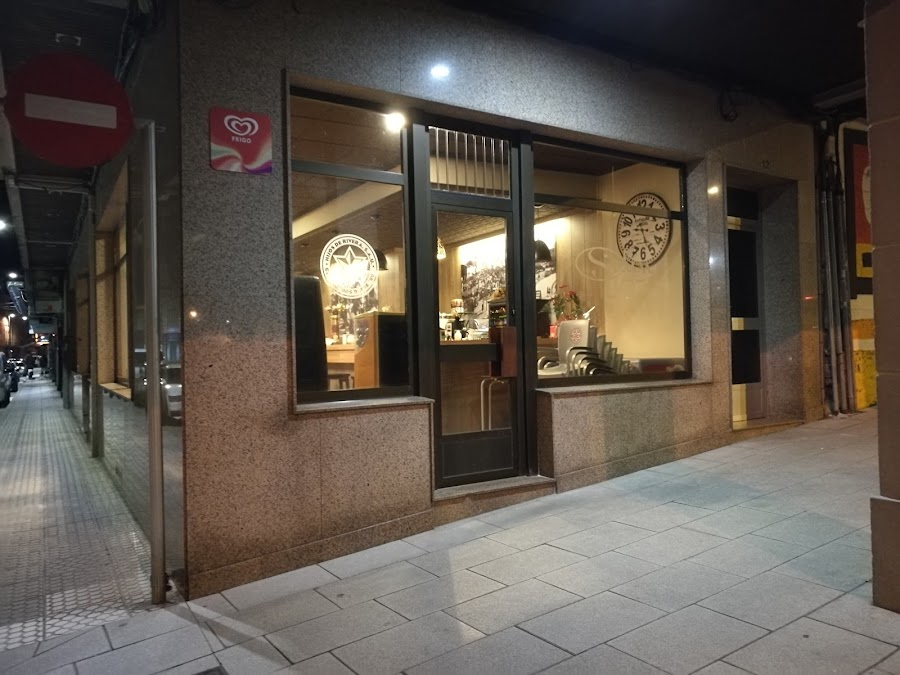 Café-Bar Salón