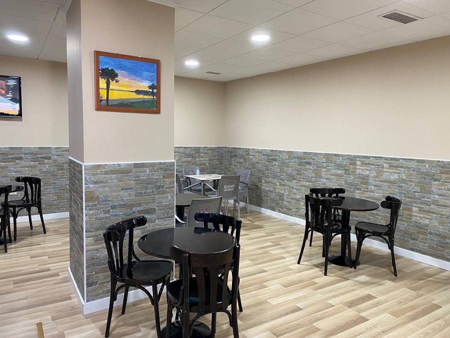 Café Bar Yhonny