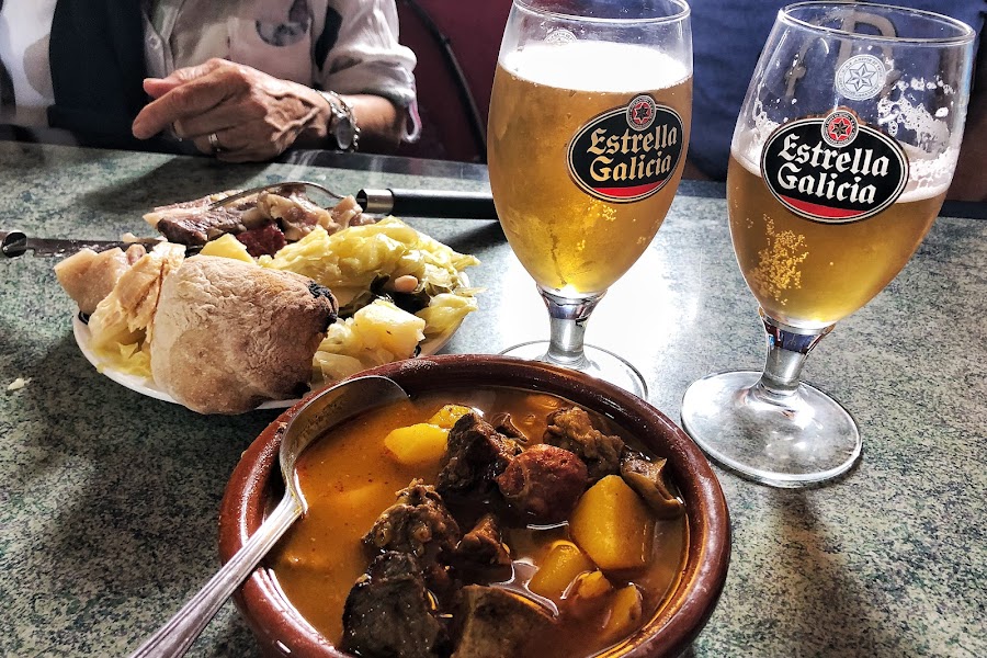Casa Ferrin, Bar