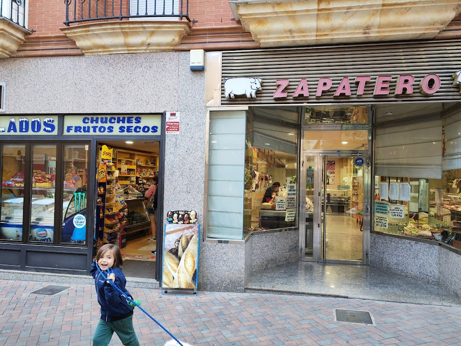 Embutidos y Jamones Zapatero (Benavente)