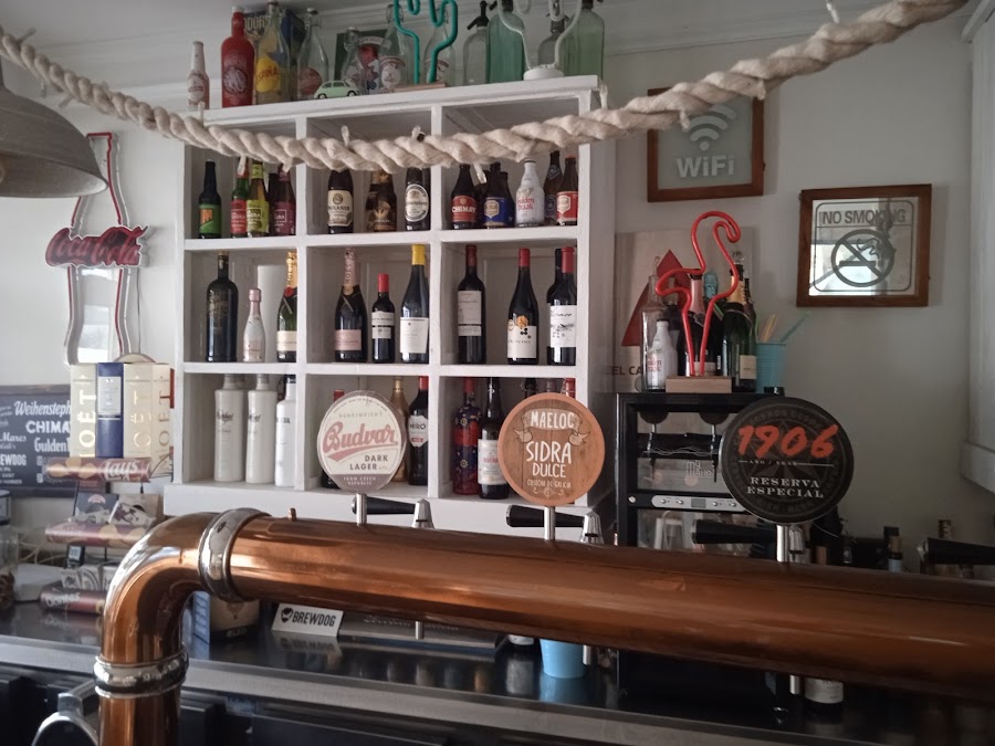 Hostal Bluû